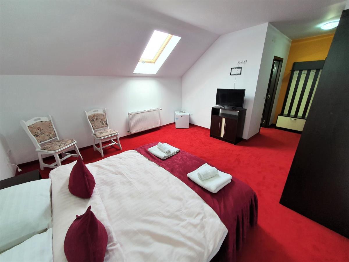Ari Events Hotell Caseiu Exteriör bild
