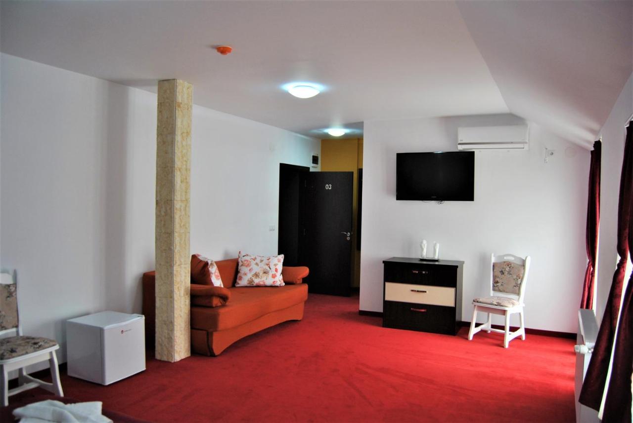 Ari Events Hotell Caseiu Exteriör bild