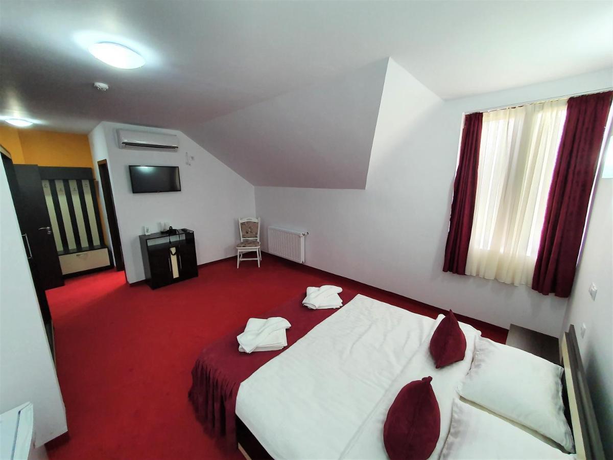 Ari Events Hotell Caseiu Exteriör bild